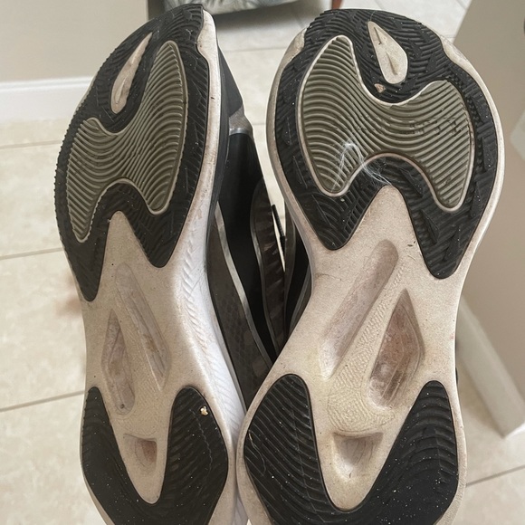 Nike runners - Picture 3 of 3